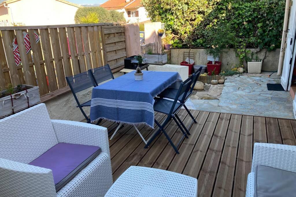 Appartement Avec Jardin Terrasse Портисио Екстериор снимка